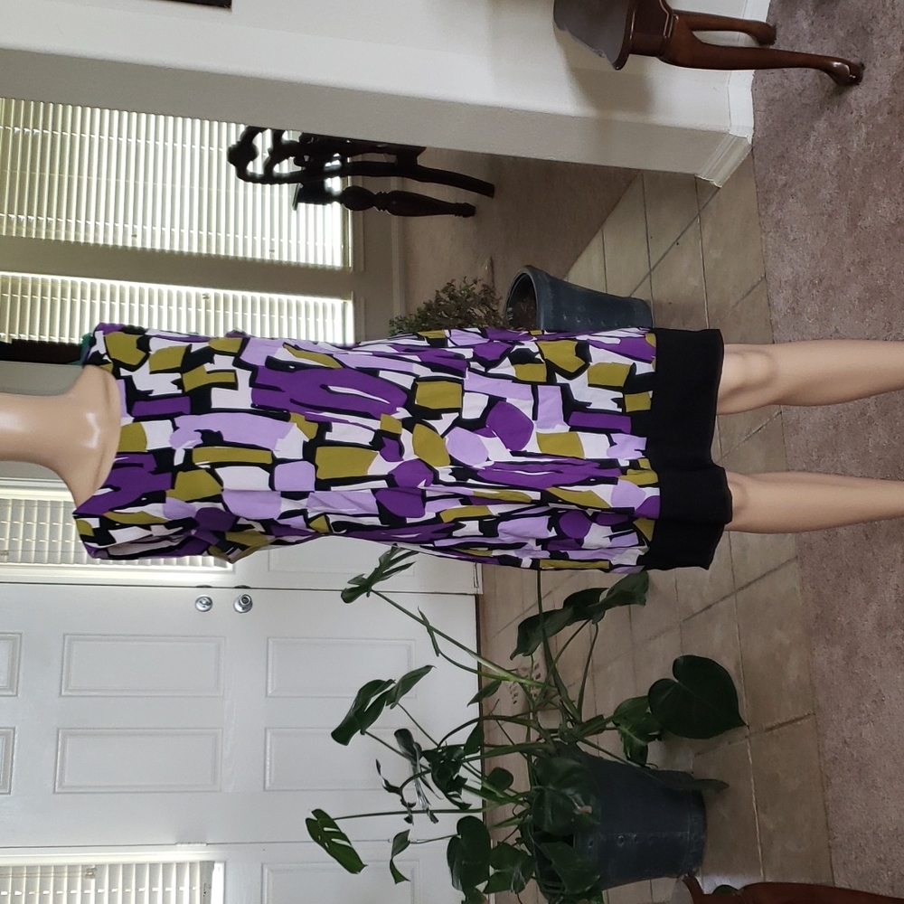 Ronni Nicole 10 scoopneck sleeveless block pattern geometric print